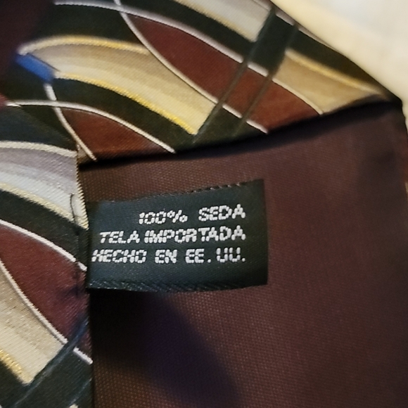 Conte Di Milano 4"x58" 100% Silk Tie - Picture 4 of 6